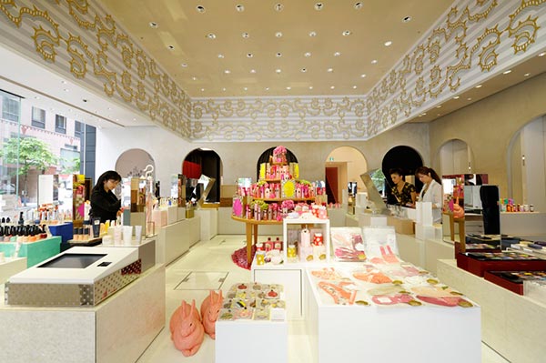 資生堂化妝品展廳設計圖04